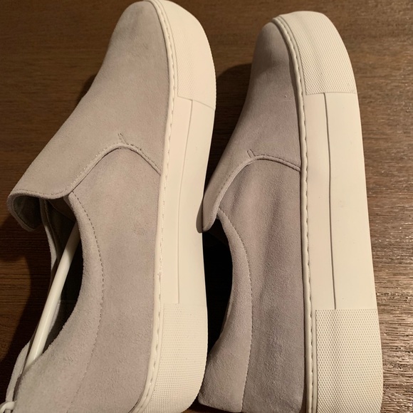 J slides shoes - Picture 2 of 5